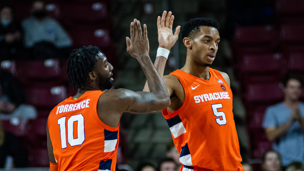 Swider Stays Hot as Syracuse Wins 4th In A Row