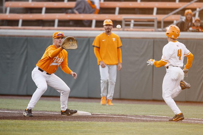 Complete Performance Powers Vols Baseball Over Georgia in Game One of  Series - Sports Illustrated Tennessee Volunteers News, Analysis and More