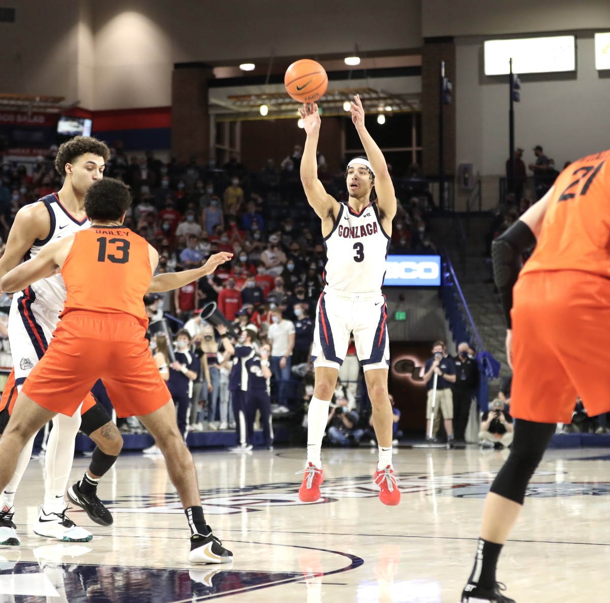 Photos: Rasir Bolton Scores Game-high 20 Pts As No. 2 Gonzaga Cruises ...