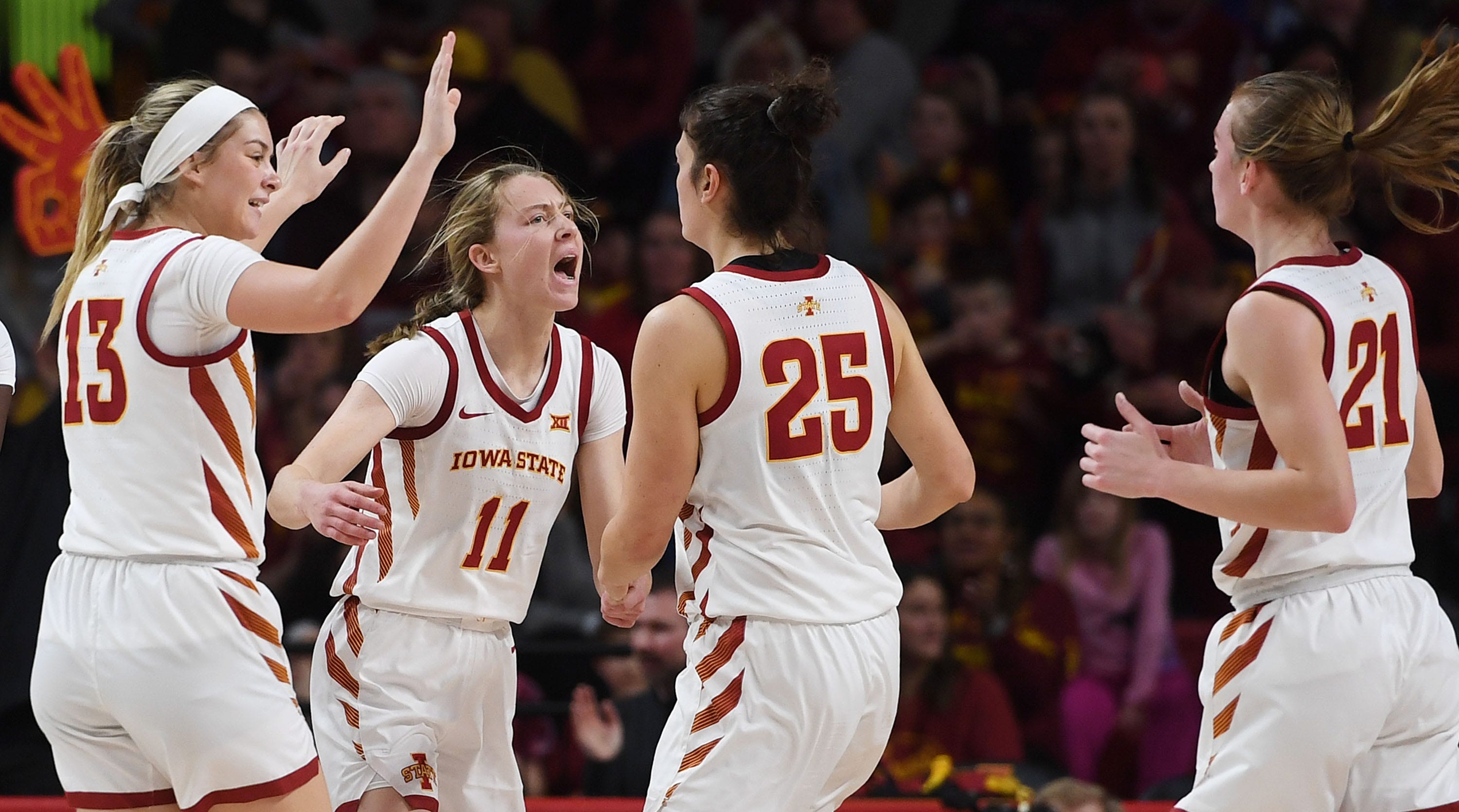 AP Women's Top 25: ISU Climbs To No. 6 As South Carolina Remains No. 1 ...