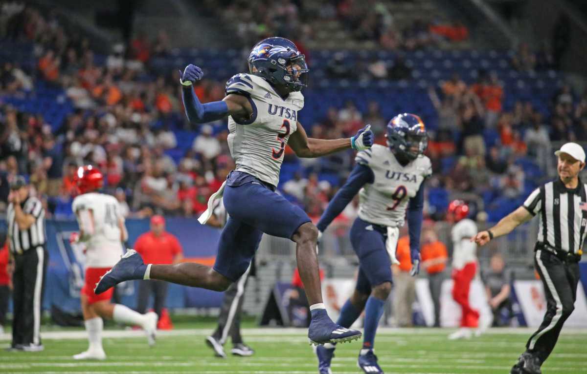 CB Tariq Woolen, UTSA