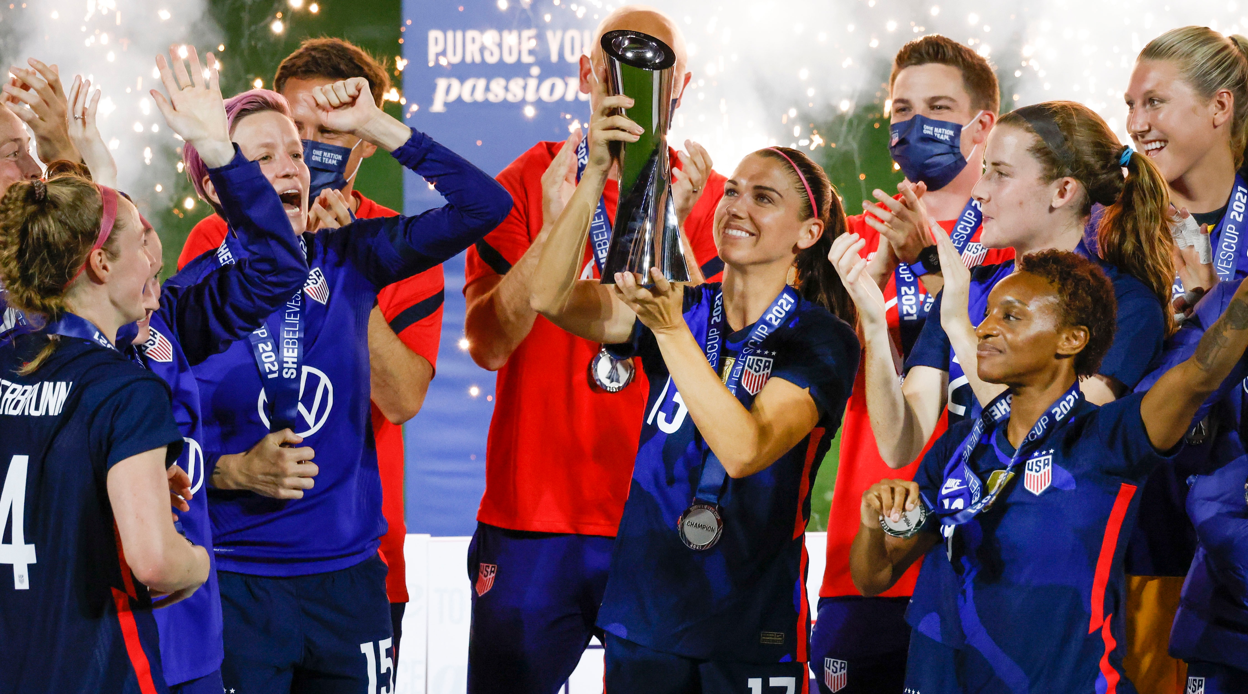 U.S. WOMEN'S NATIONAL SOCCER TEAM HOME JERSEY 2020 - 2021