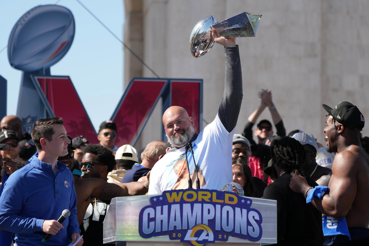 LA Rams Super Bowl Champions New Era snap back Flat Bill Parade