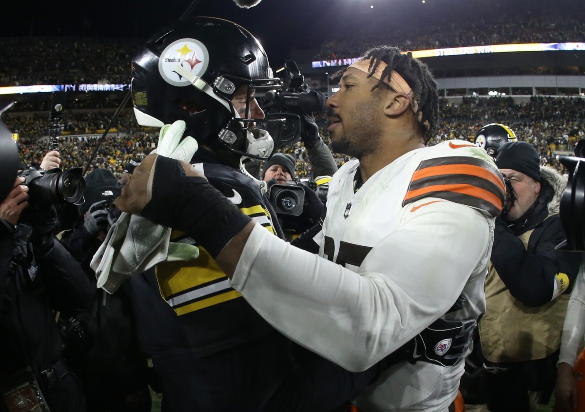 Watch: Browns superstar Myles Garrett shows off his hooping skills with a  monstrous dunk in Cavaliers jersey