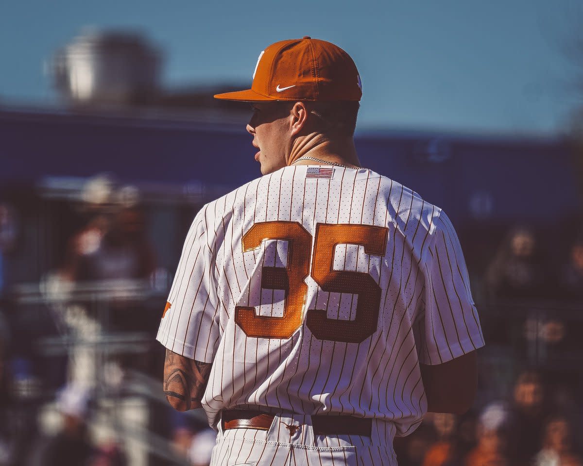 Myriad of Woes for Texas as They Drop Big 12 Championship Game to Oklahoma 8-1