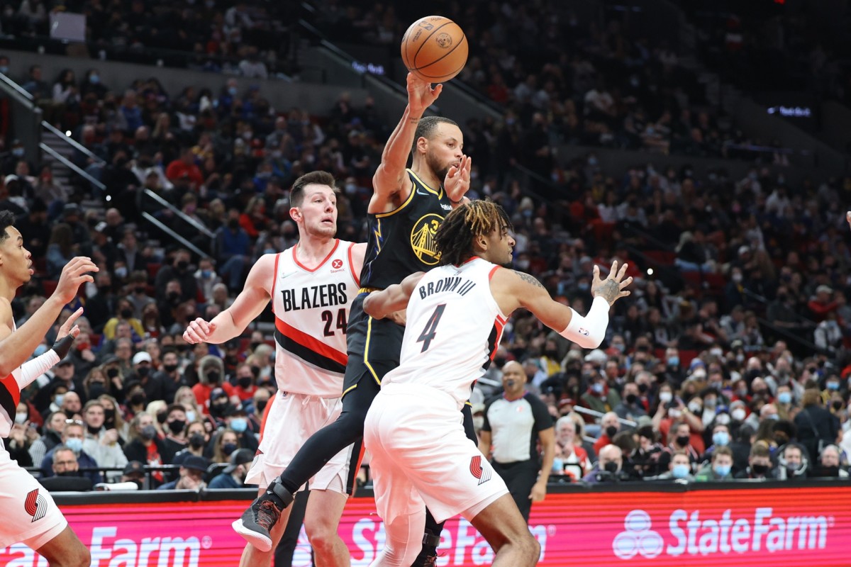 Warriors 132-95 Trail Blazers: Stephen Curry had season high in