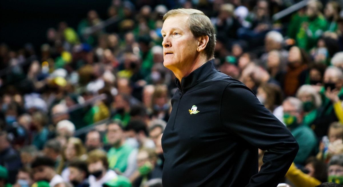 WATCH: Oregon Ducks Men's Basketball Head Coach Dana Altman Recaps 70 ...