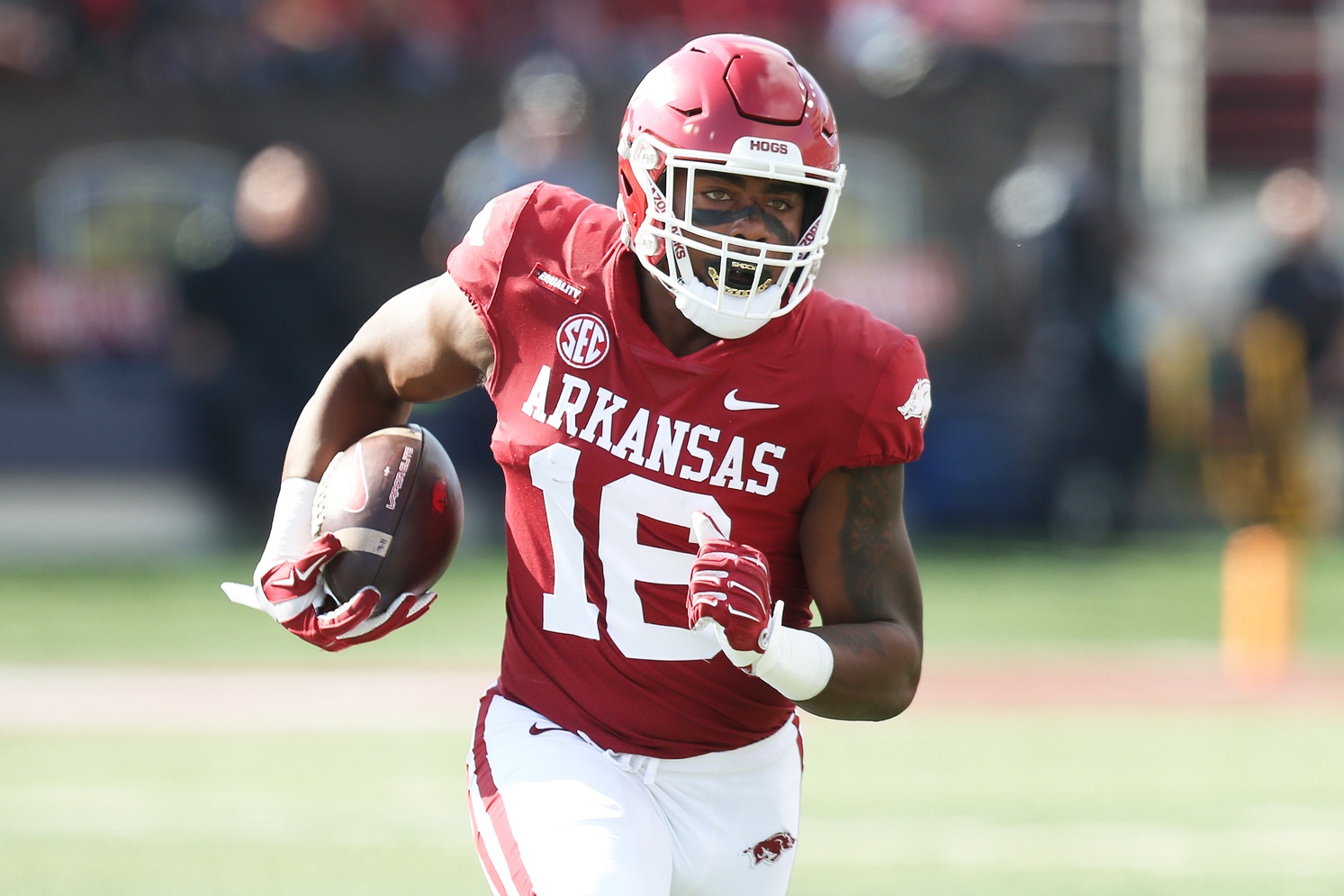 New York Jets should pick Arkansas WR Treylon Burks in 2022 NFL draft -  Sports Illustrated New York Jets News, Analysis and More