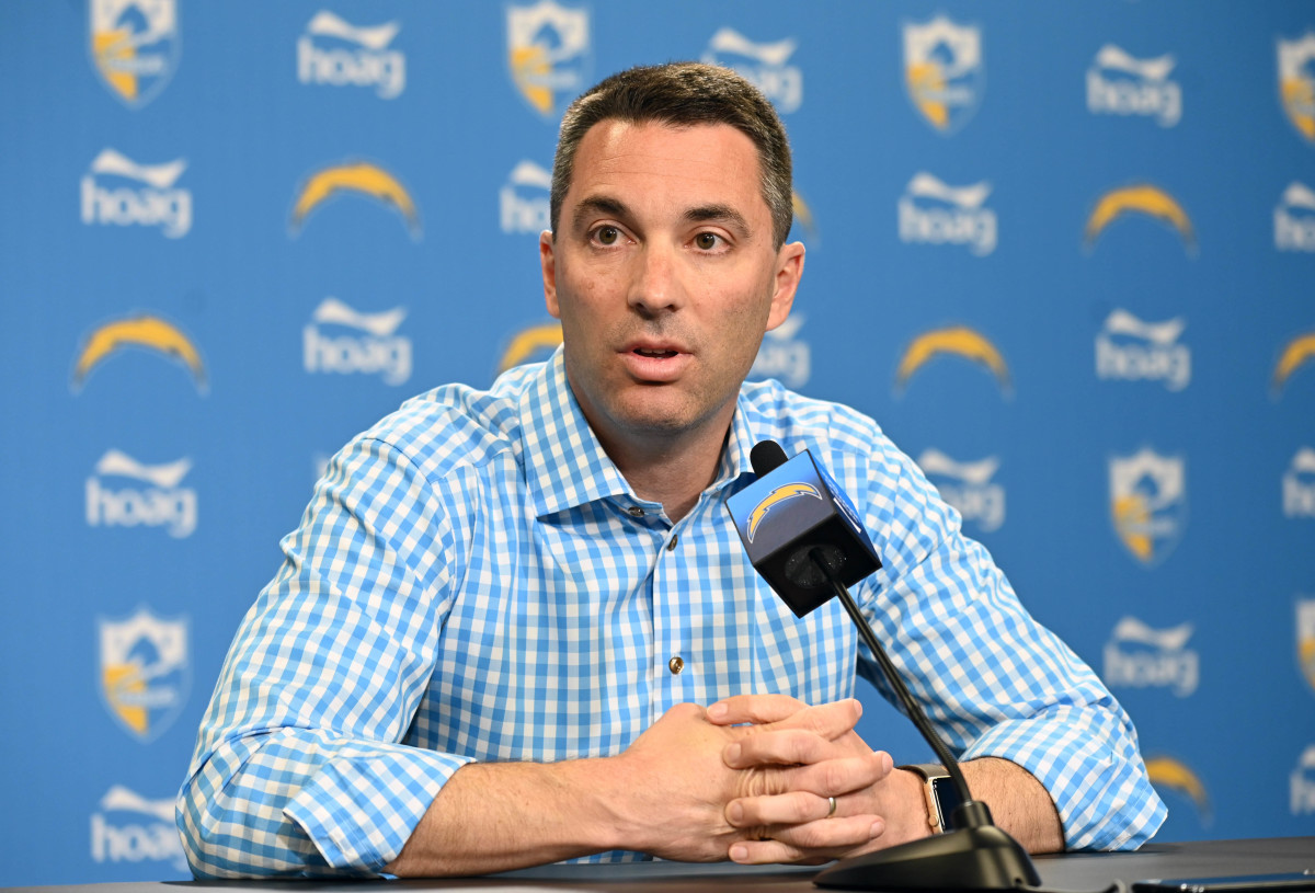 Chargers: GM Tom Telesco Reacts To Key Scene In Kevin Costner Classic  'Draft Day' - Sports Illustrated Los Angeles Chargers News, Analysis and  More