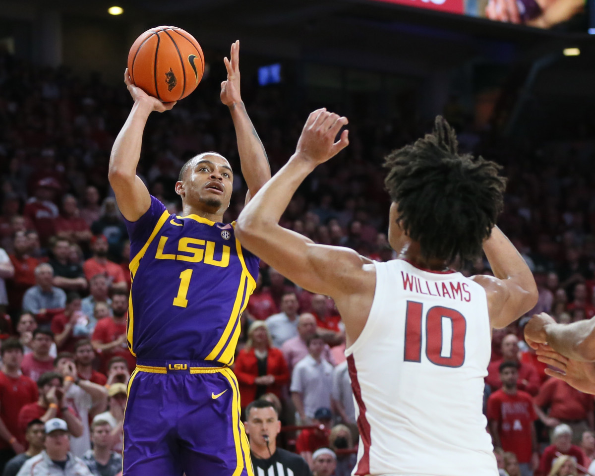 LSU Basketball Drops Heartbreaker Down Stretch To No. 14 Arkansas 77-76 ...