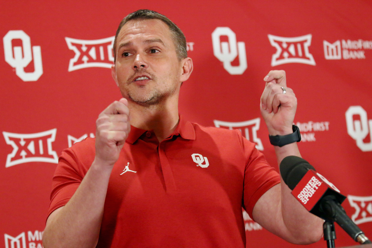 WATCH Oklahoma Coach Brandon Hall Press Conference Sports