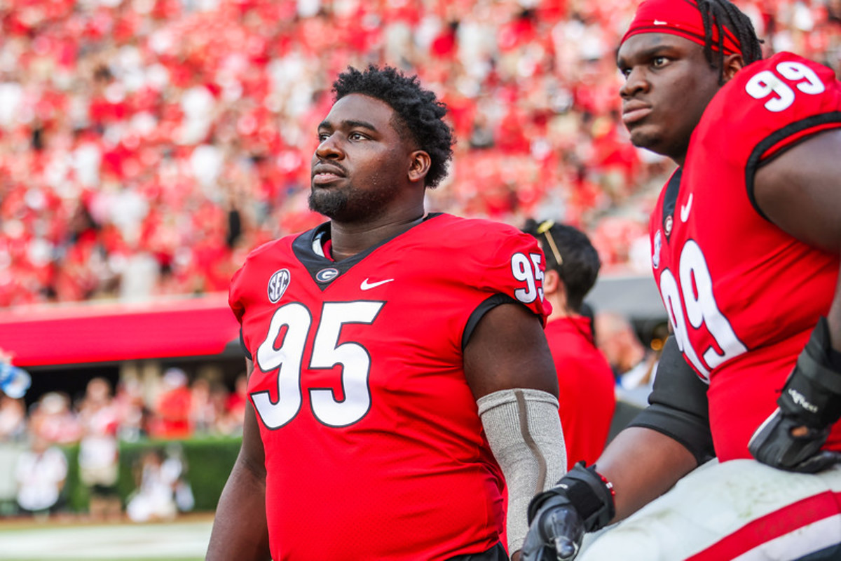 DeVonte Wyatt Finishes 40-Yard Dash - Sports Illustrated Georgia ...