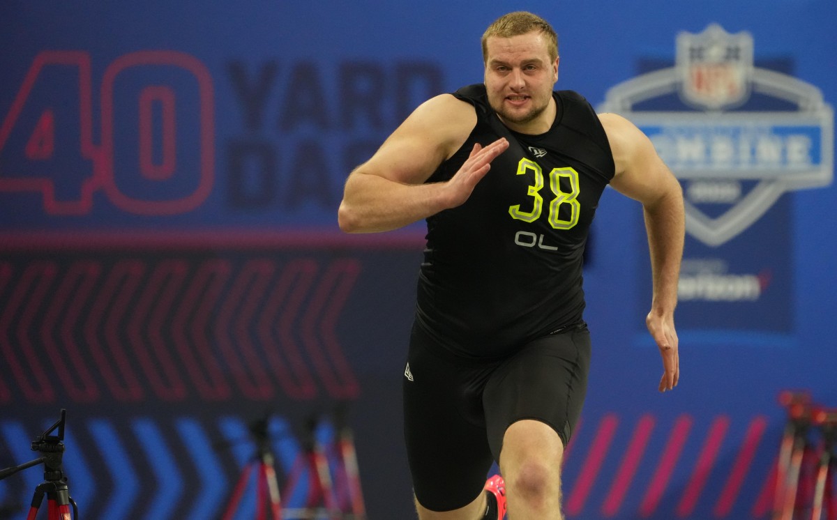 Which O-Linemen and Running Backs Impressed at Combine Workouts