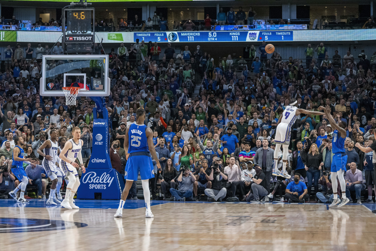 After Justin Holiday's 15-point debut, it's easy to see why Mavs got