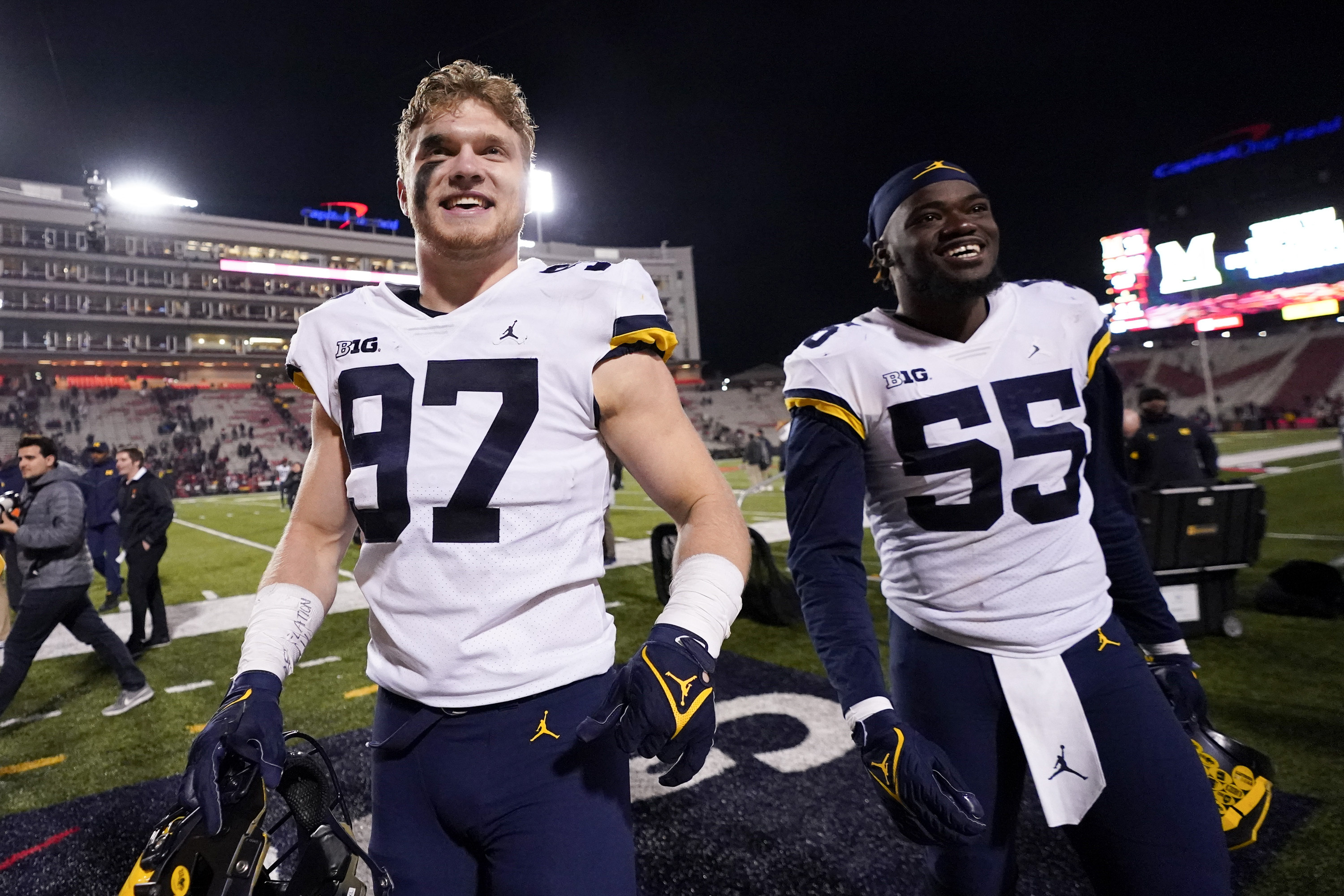 Cam Mellor's 2022 NFL Mock Draft: Michigan edge defenders David Ojabo,  Aidan Hutchinson are top-three picks