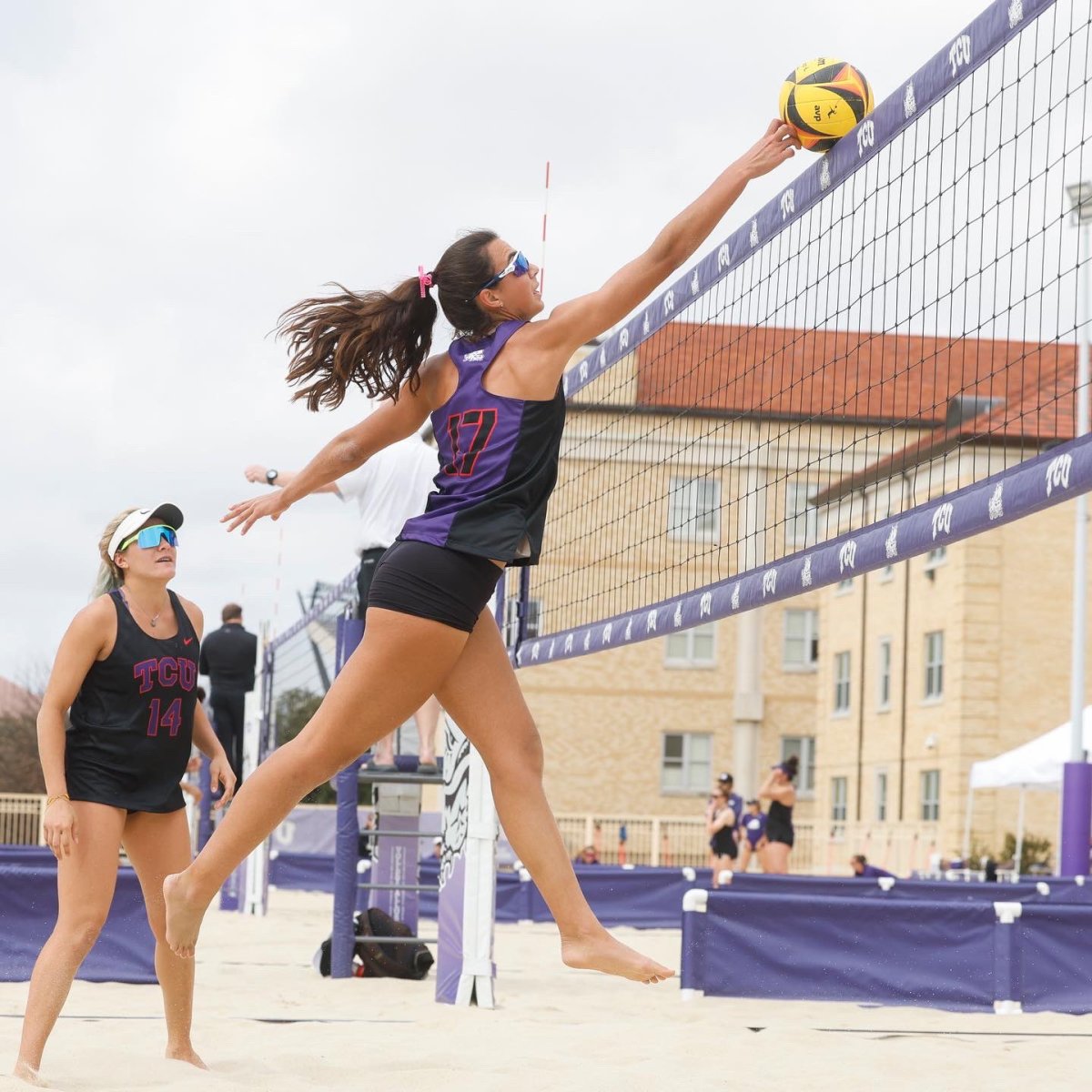 Twitter:@TCUBeachVB