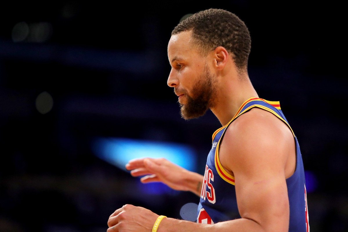 Steph Curry Going Back to Old Rotation Pattern With Warriors - Inside ...