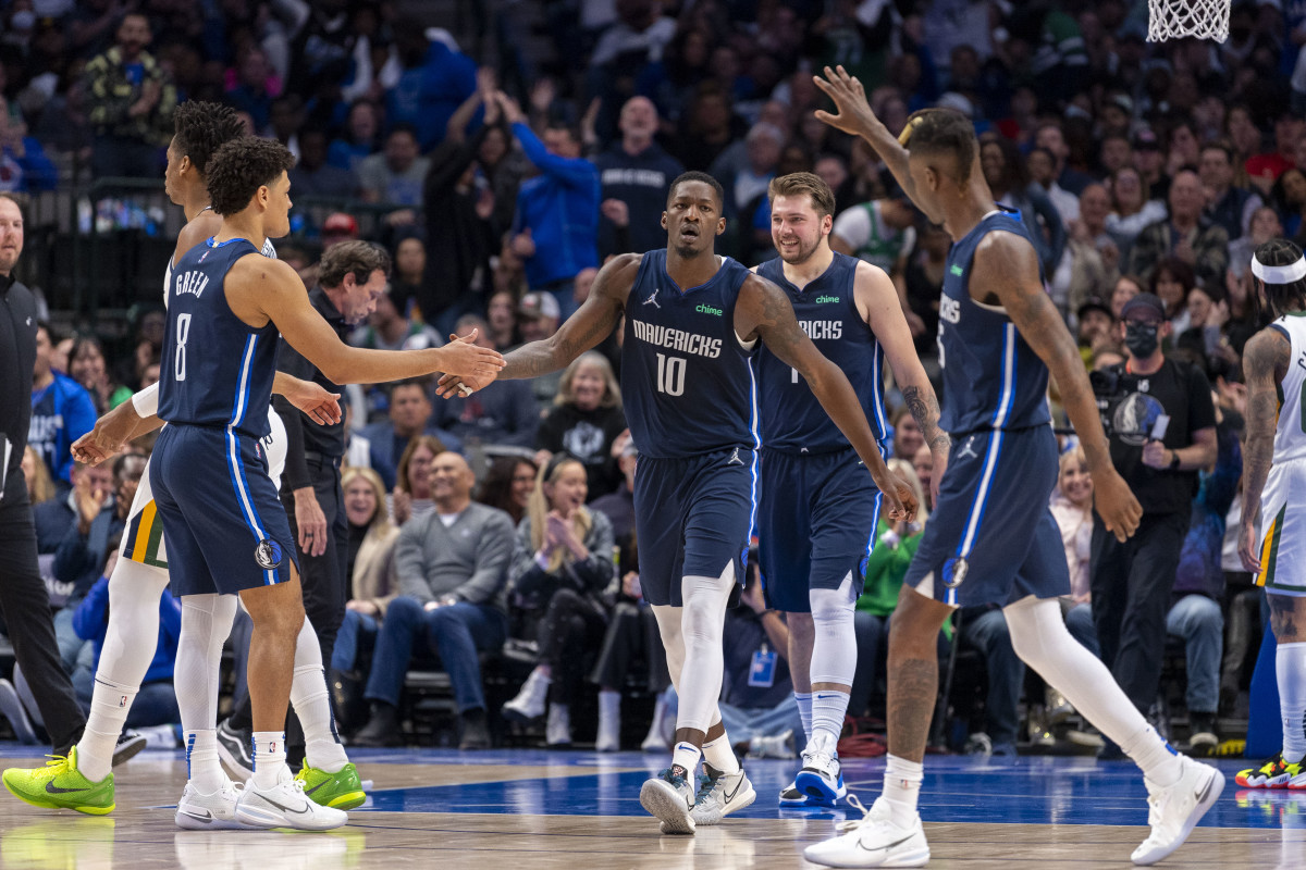 Who is Theo Pinson? Mavericks' lead irritant, culture-setter continues to  make impact from bench during NBA Playoffs