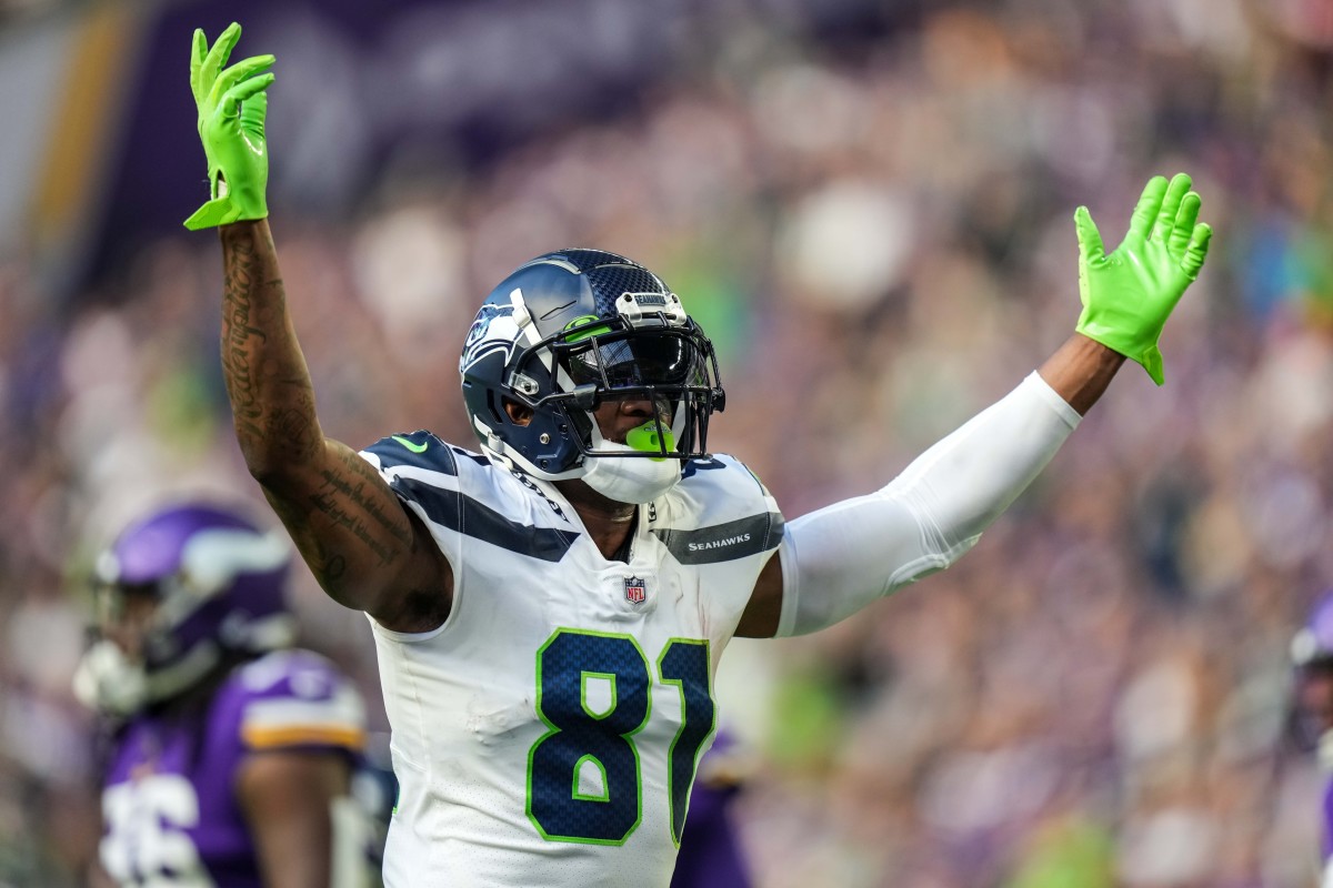 Seattle Seahawks TE Gerald Everett celebrates touchdown