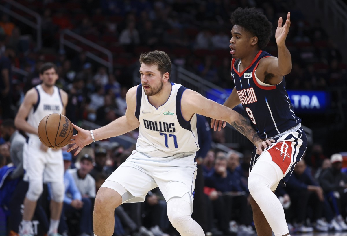 NBA Communications on X: Dallas Mavericks guard Luka Dončić and Brooklyn  Nets forward Kevin Durant have been named the NBA Western and Eastern  Conference Players of the Week, respectively, for Week 21