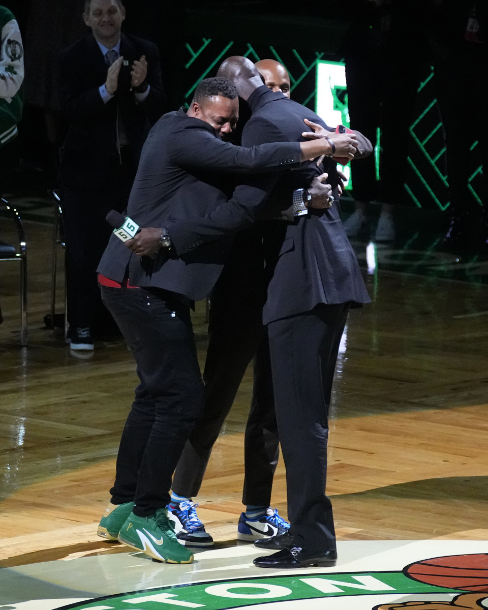 Celtics Invite Ray Allen to Kevin Garnett's Jersey Retirement Ceremony:  It's Time to Bury the Hatchet for Good - Sports Illustrated Boston Celtics  News, Analysis and More