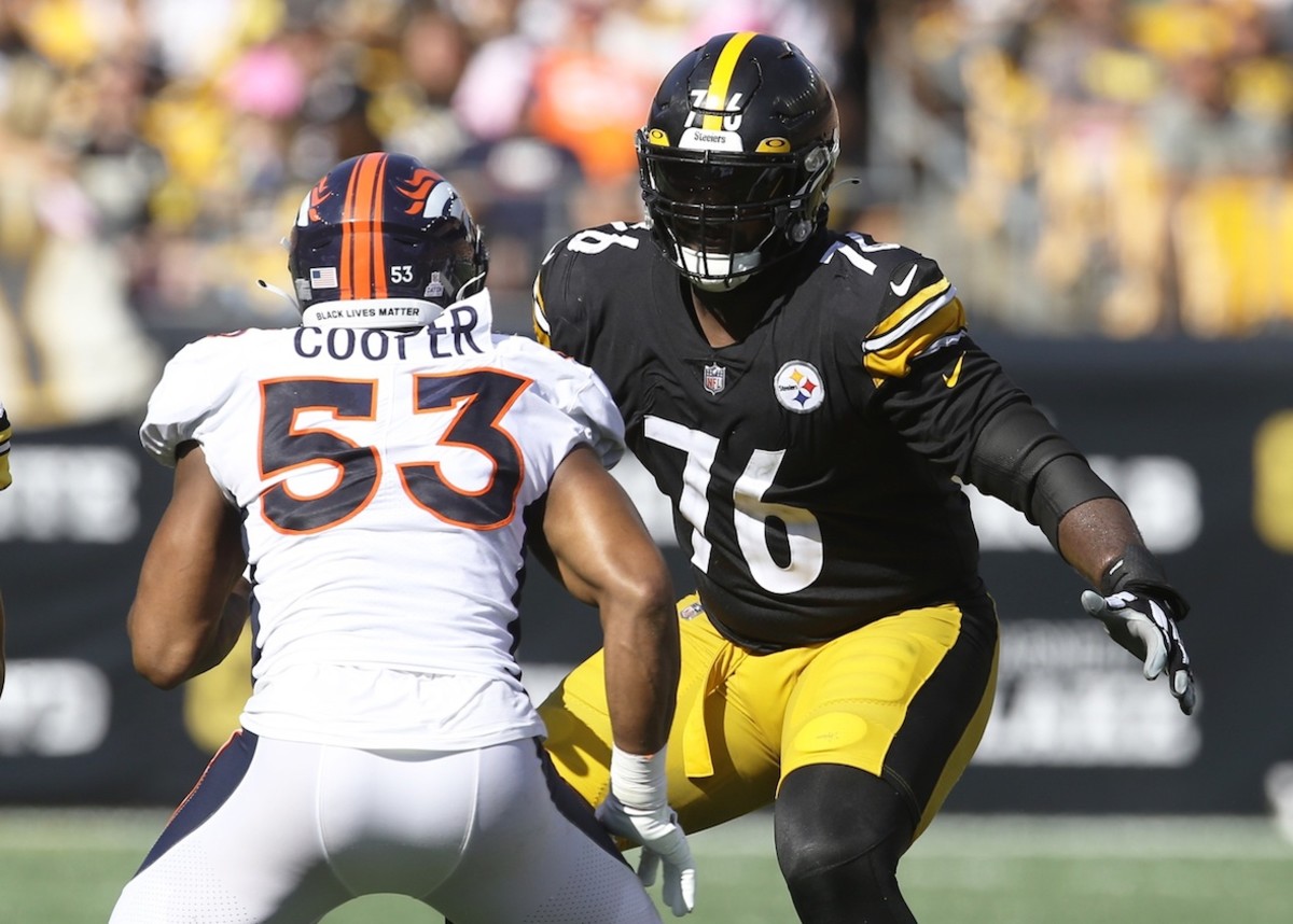 Steelers Re-Sign OT Chuks Okorafor