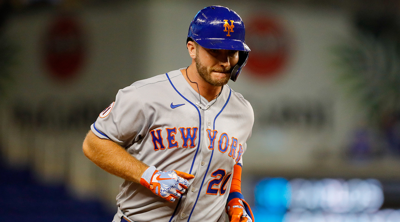 Pete Alonso OK after car crash, 03/14/2022