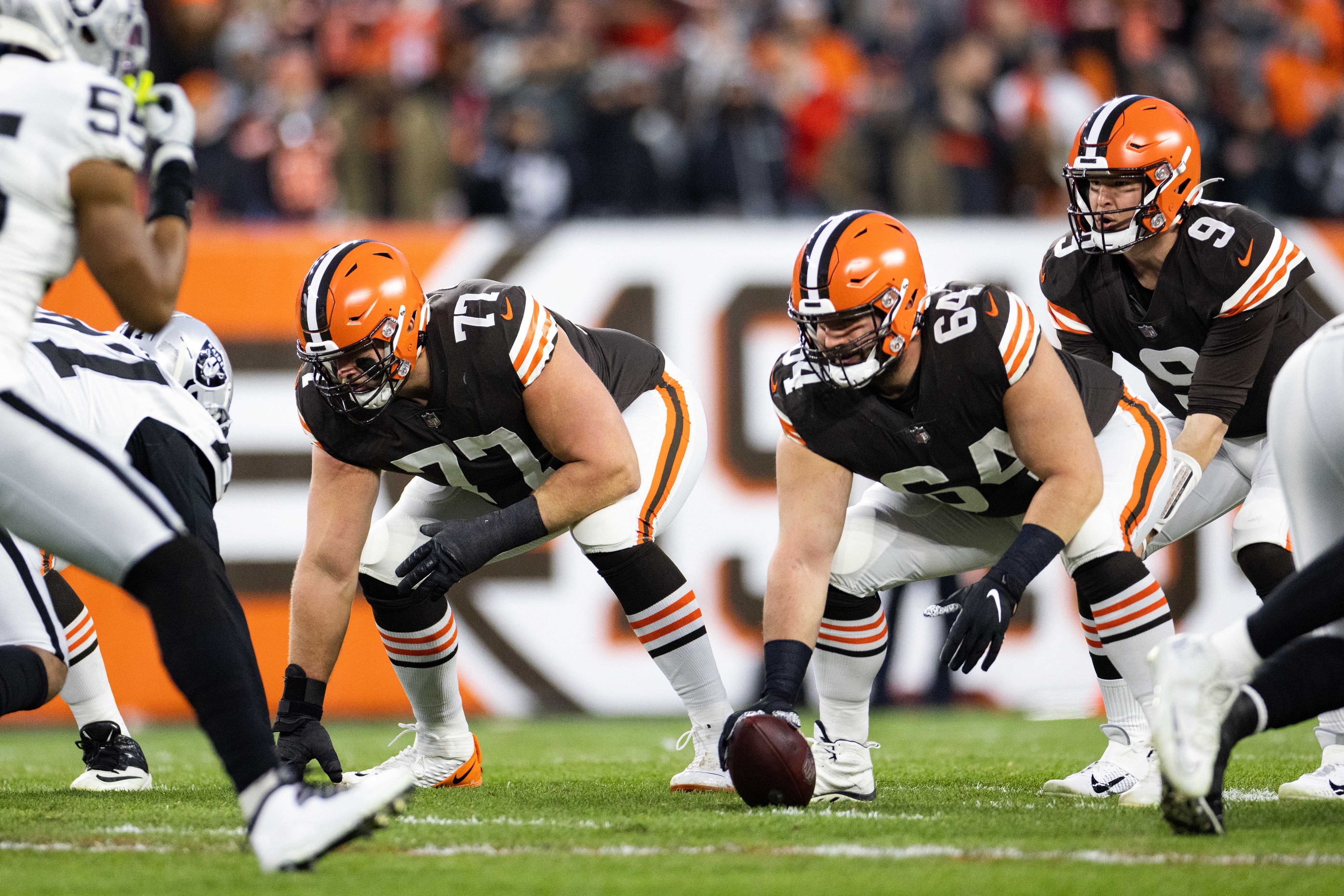 Saturday tags Bengals in tweet after Browns release center JC Tretter