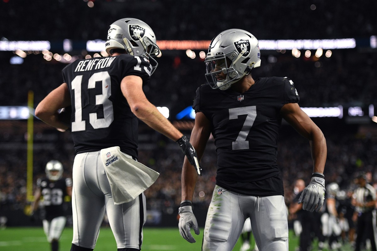 Raiders' wide receiver Zay Jones has a new number, Raiders News