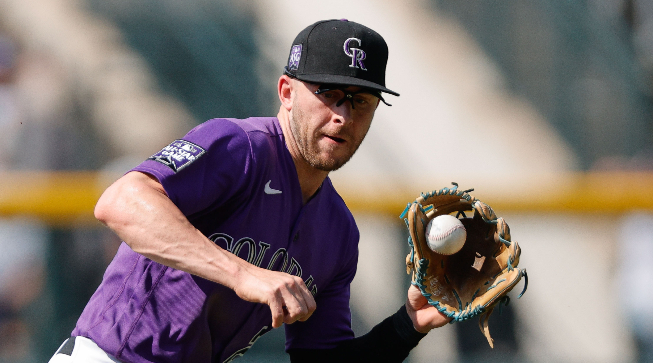 Texas Rangers Target Trevor Story Signs With Boston Red Sox - Sports  Illustrated Texas Rangers News, Analysis and More