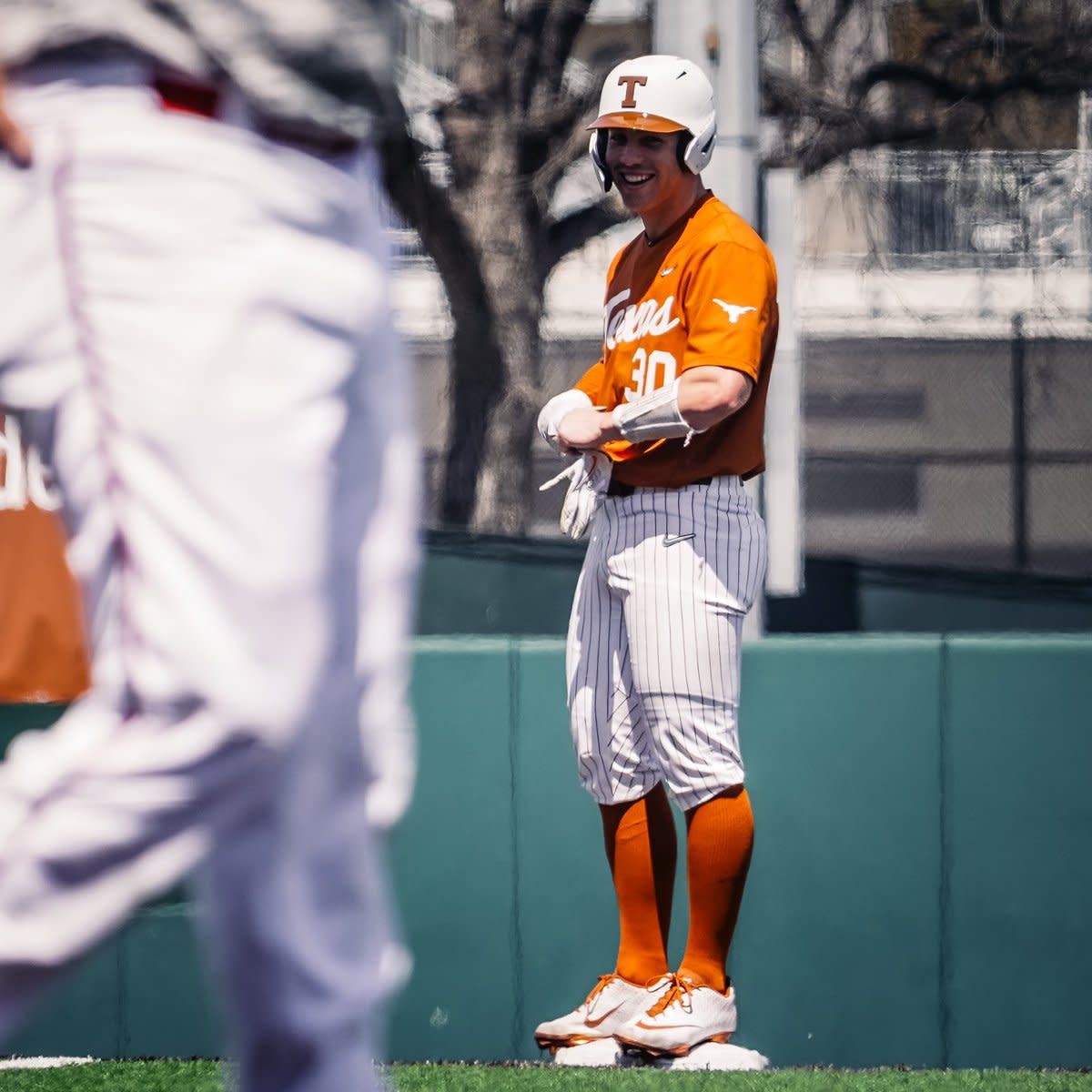 Texas baseball blows out Incarnate Word in much-needed home victory