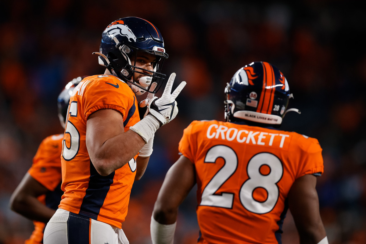 Denver Broncos' New 2022 Projected Starting Lineup: Offense - Sports  Illustrated Mile High Huddle: Denver Broncos News, Analysis and More