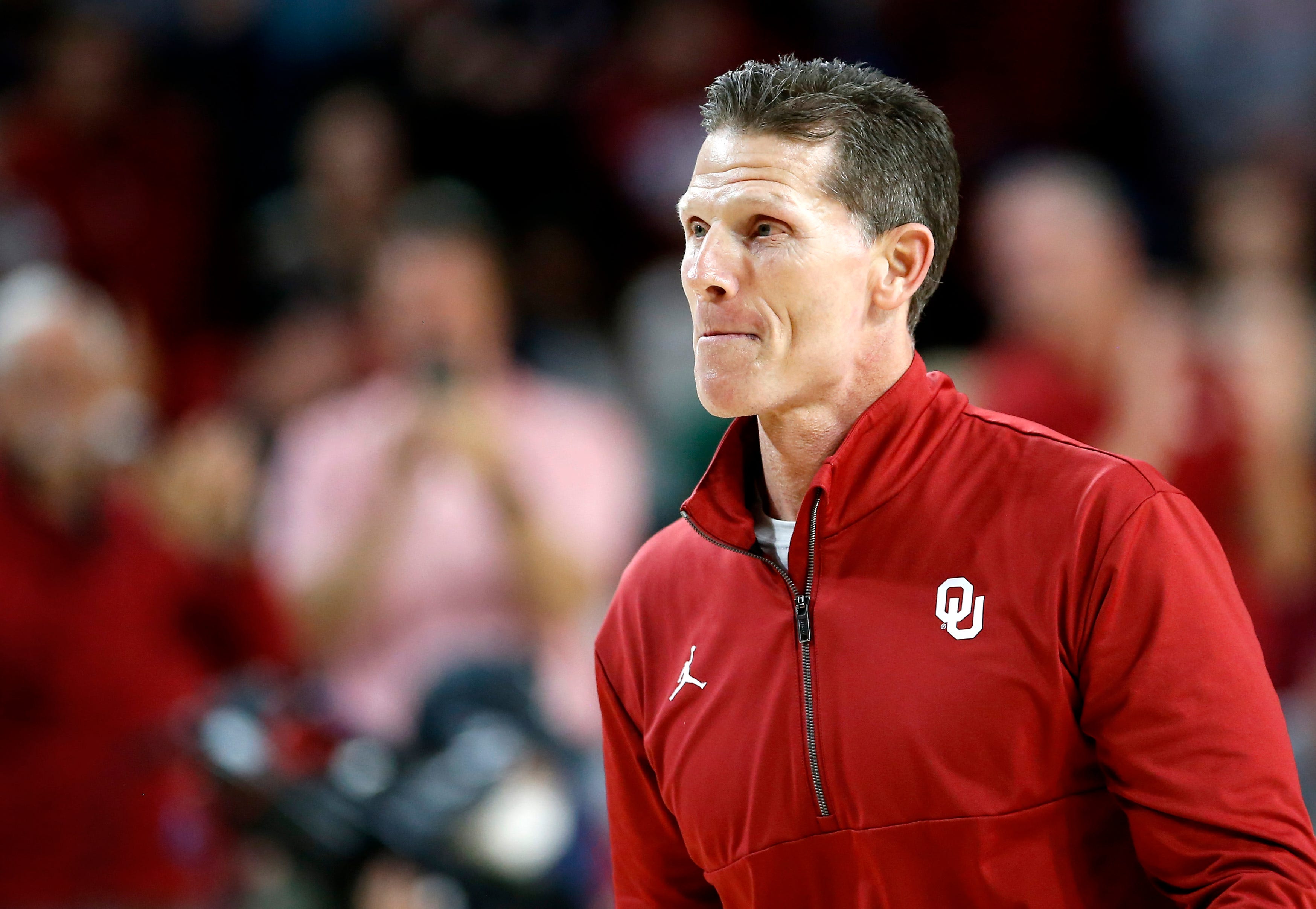 Oklahoma’s Brent Venables is Using Social Media Reports to Help Vet Recruits