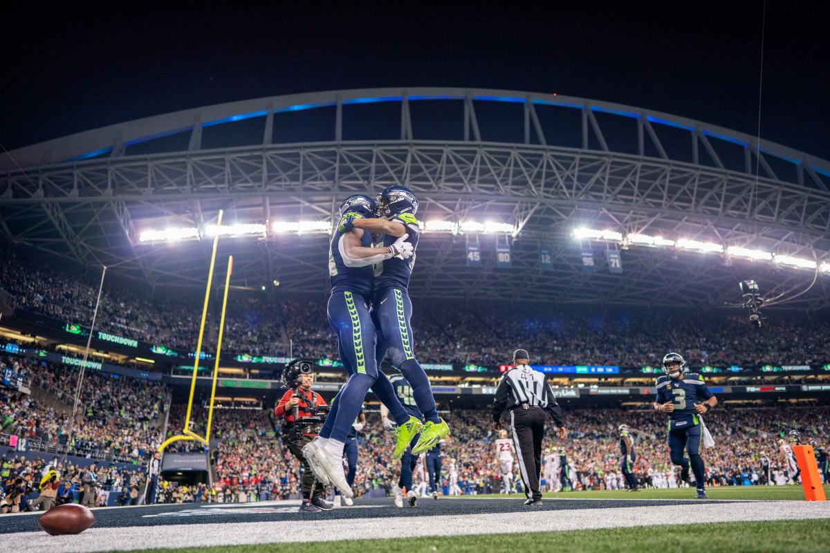 Sports Illustrated on X: D.K. Metcalf's combine numbers are turning  headsas they should be  / X