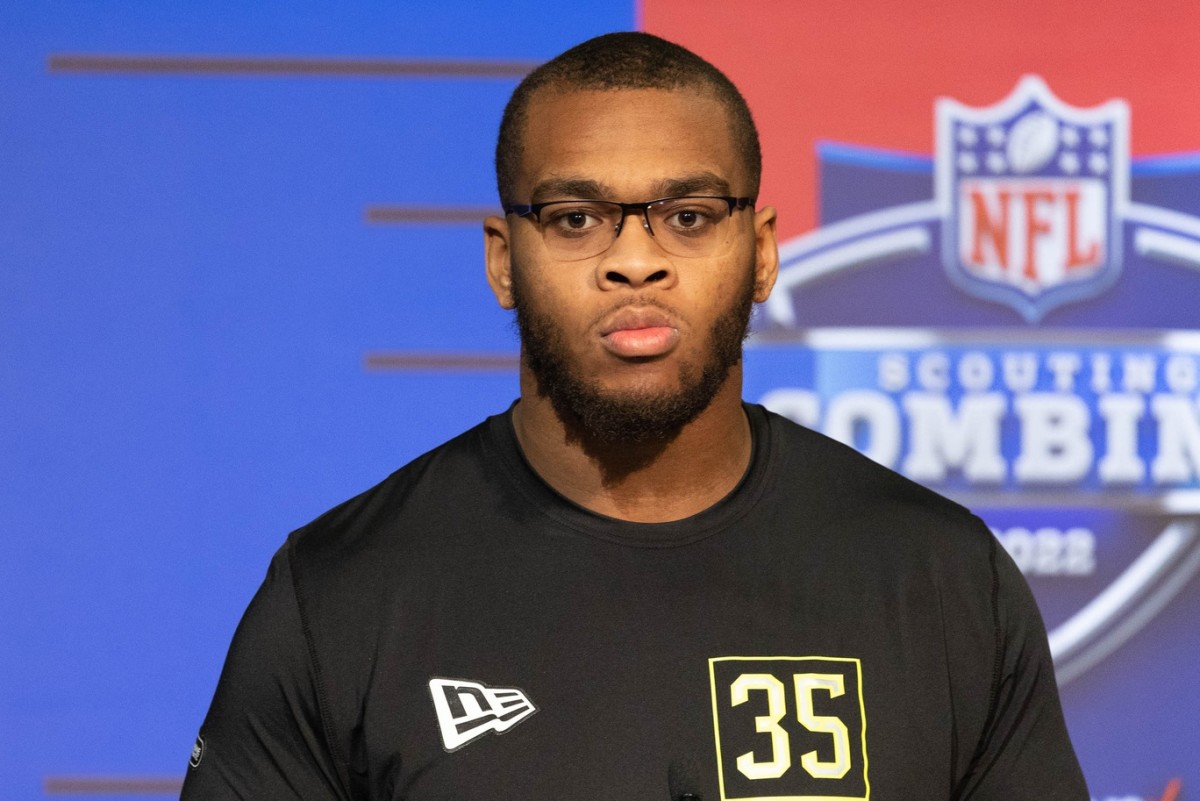 Panthers take a fresh name in Daniel Jeremiah's latest 2022 mock draft