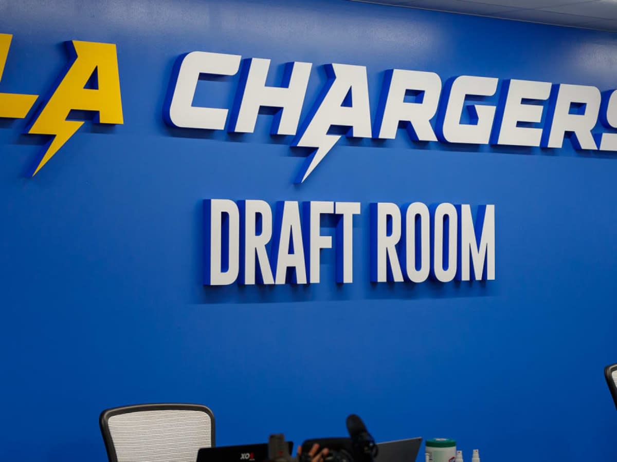 chargers draft picks 2022