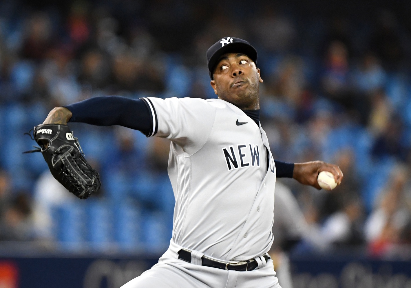 Aroldis Chapman Off Yankees' Division Series Roster After No