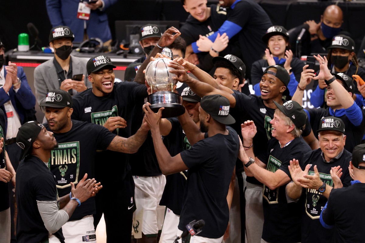 Giannis Antetokounmpo's Final Injury Status For Bucks-Grizzlies Game ...