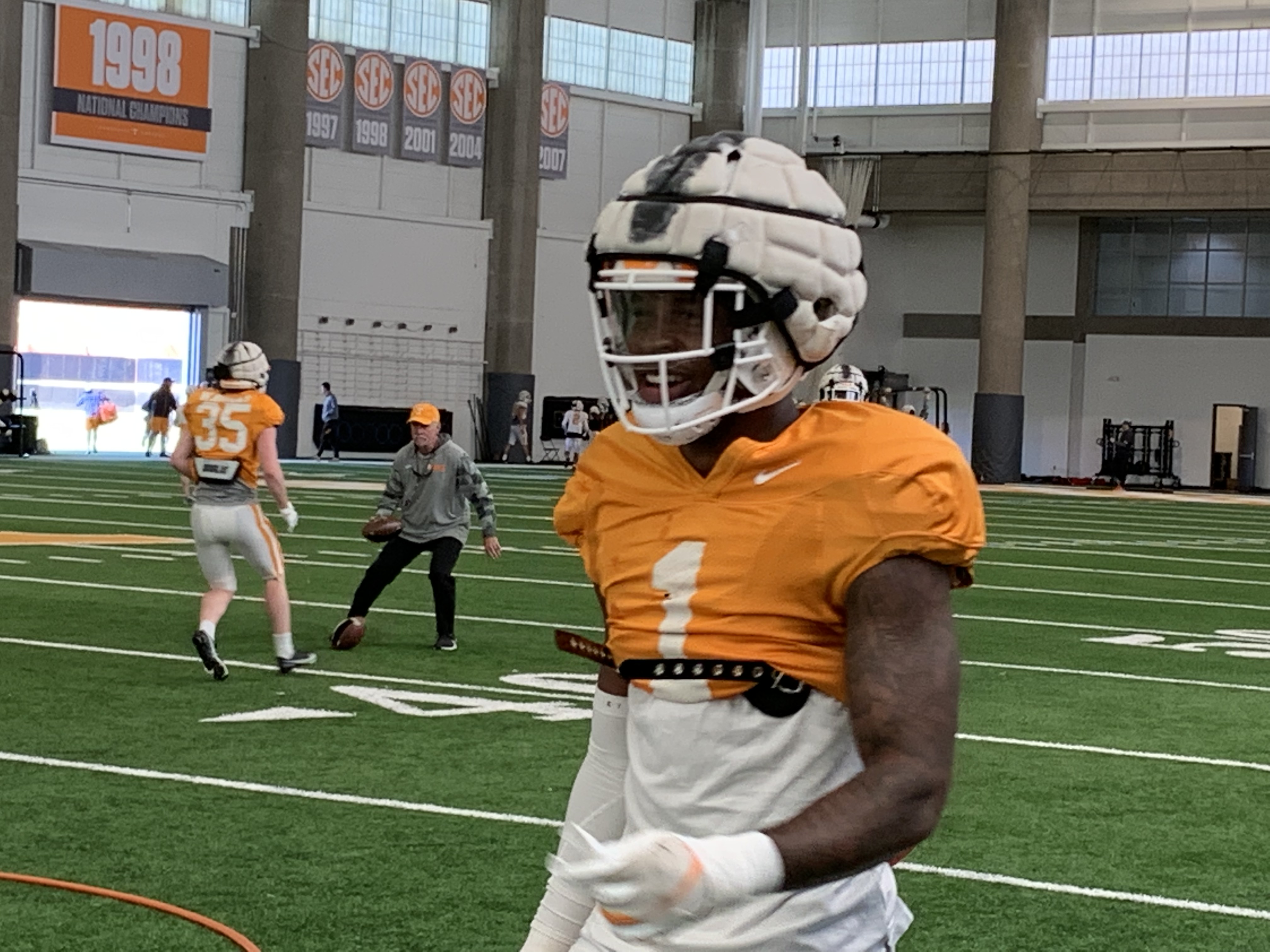 Notes And Observations From Tennessees Saturday Spring Practice Sports Illustrated Tennessee