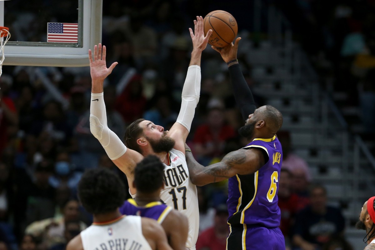 Ingram scores 26 in return, Pelicans top Lakers 116-108