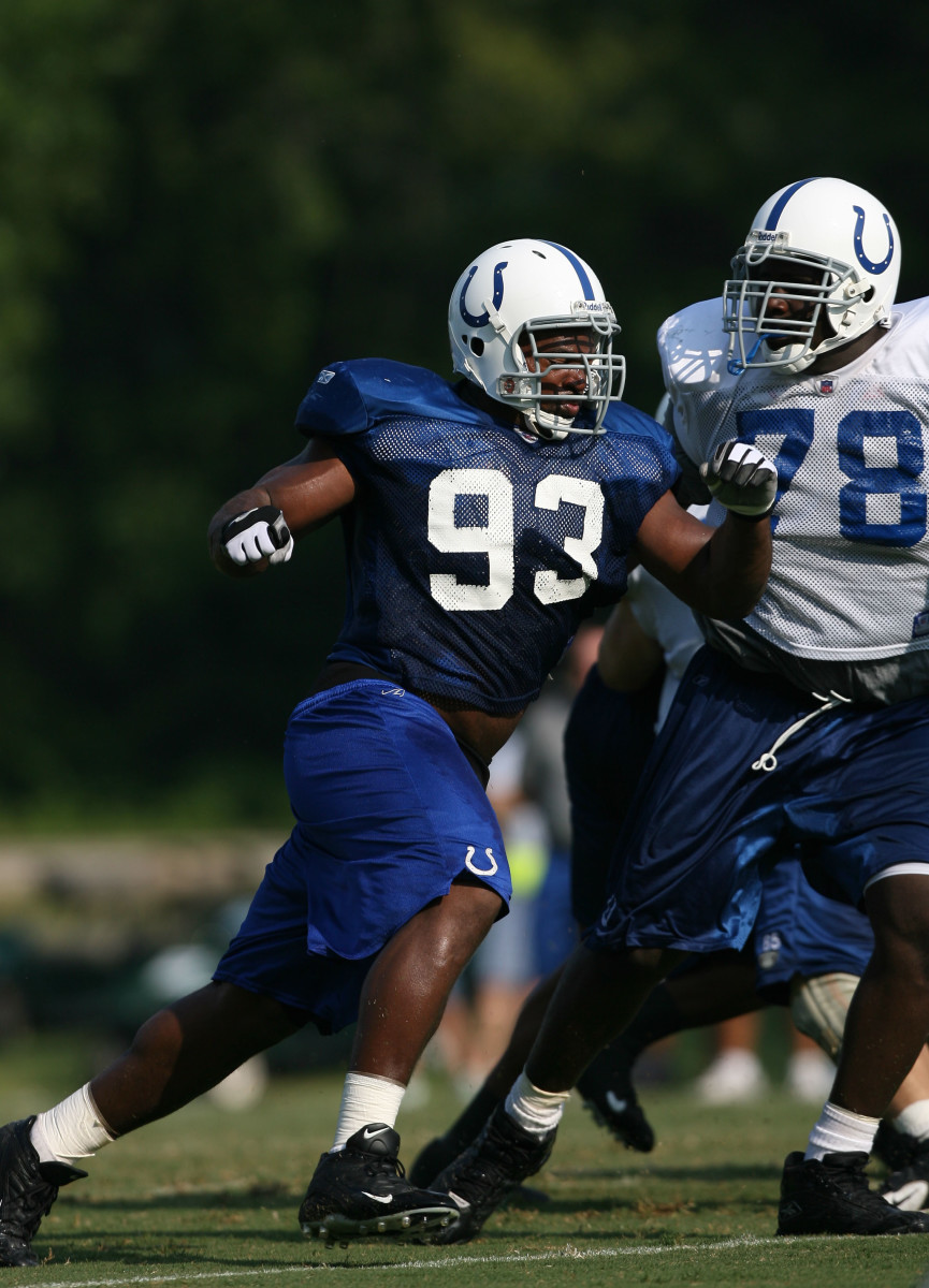 Tarik Glenn will be inducted into the Indianapolis Colts Ring of