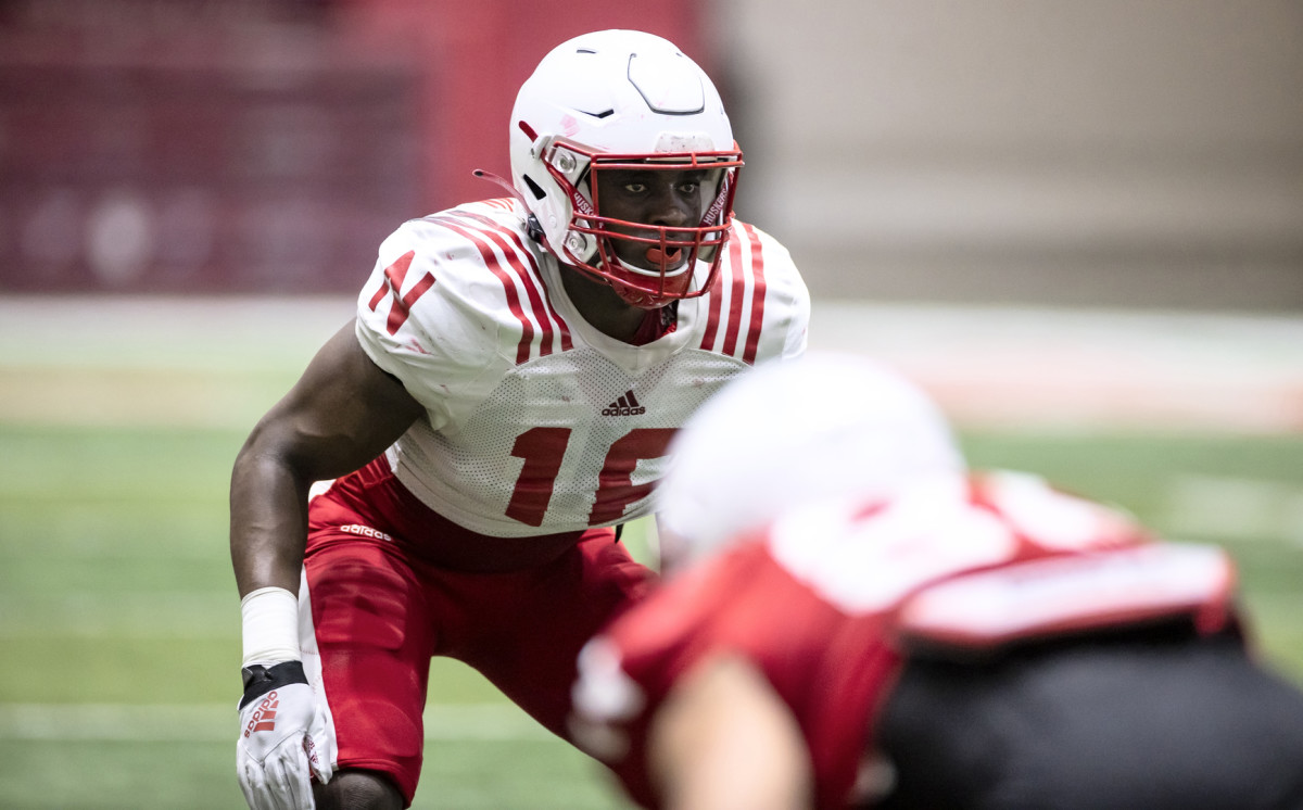 Ernest Hausmann linebacker spring practice 2022.03.30