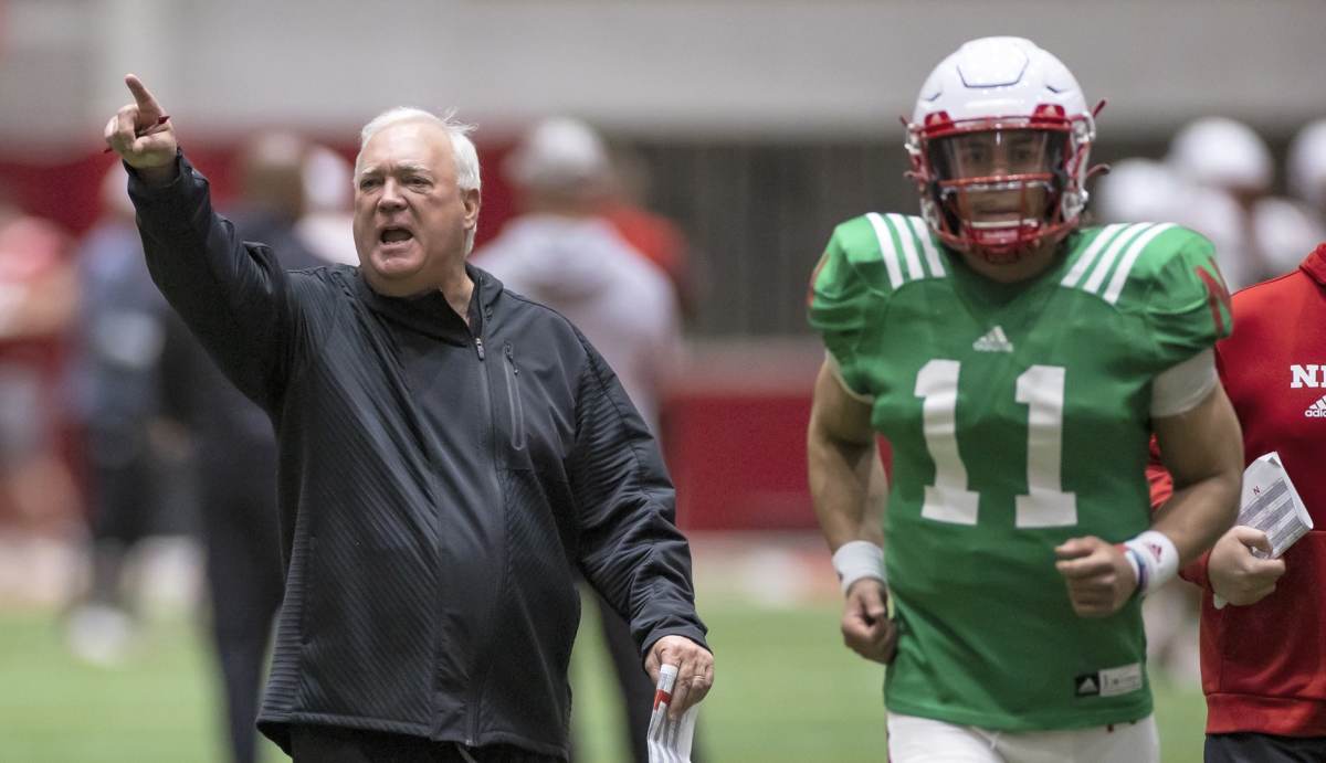 Mark Whipple and Casey Thompson spring practice 2022.03.30 2748