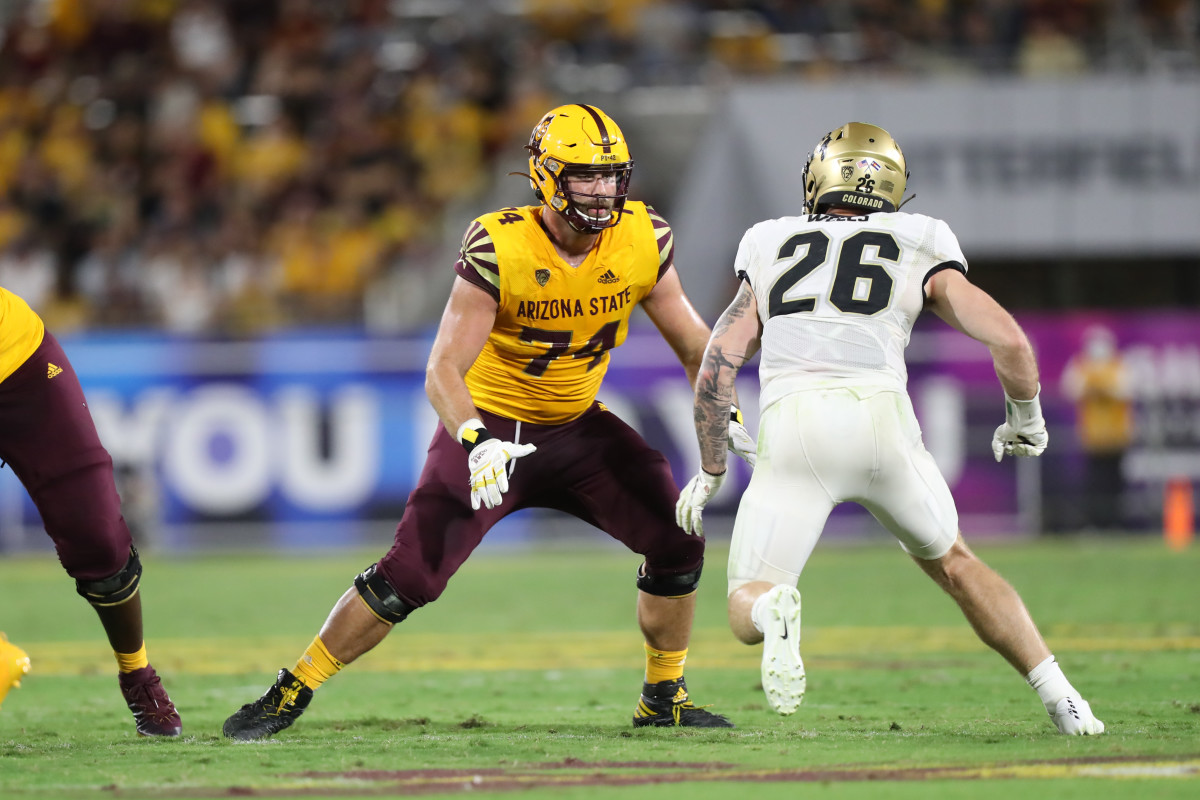 With the 51st pick in the 2022 NFL Draft, the Philadelphia Eagles select  Cameron Jurgens, OL from Nebraska. Welcome to Philadelphia…