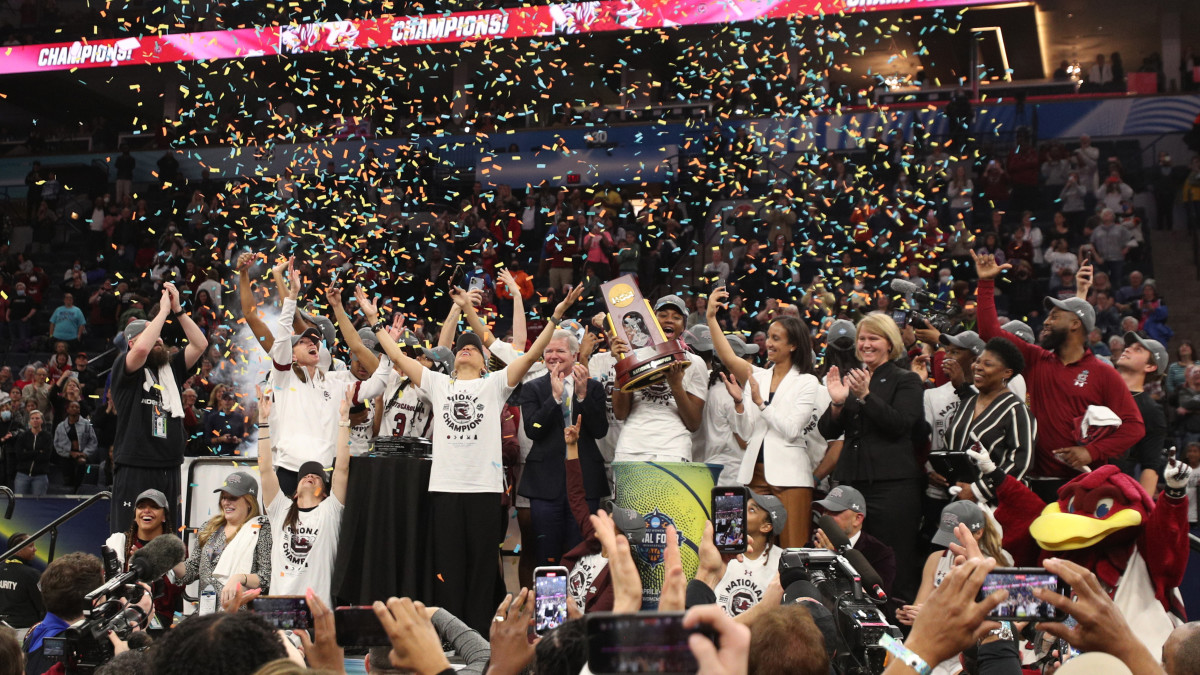 Women's national championship game: South Carolina thwarts UConn ...