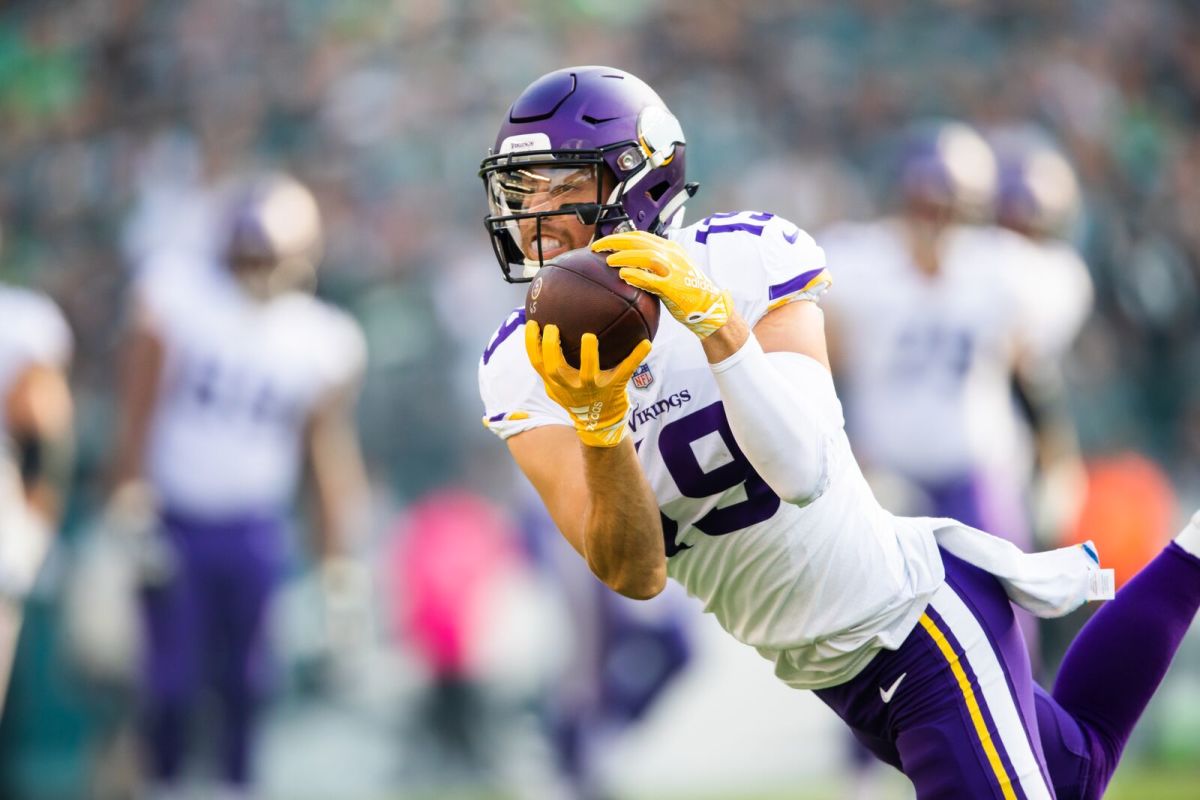 Sunday's NFL: Cousins, Thielen lead Vikings in dominant win over Giants