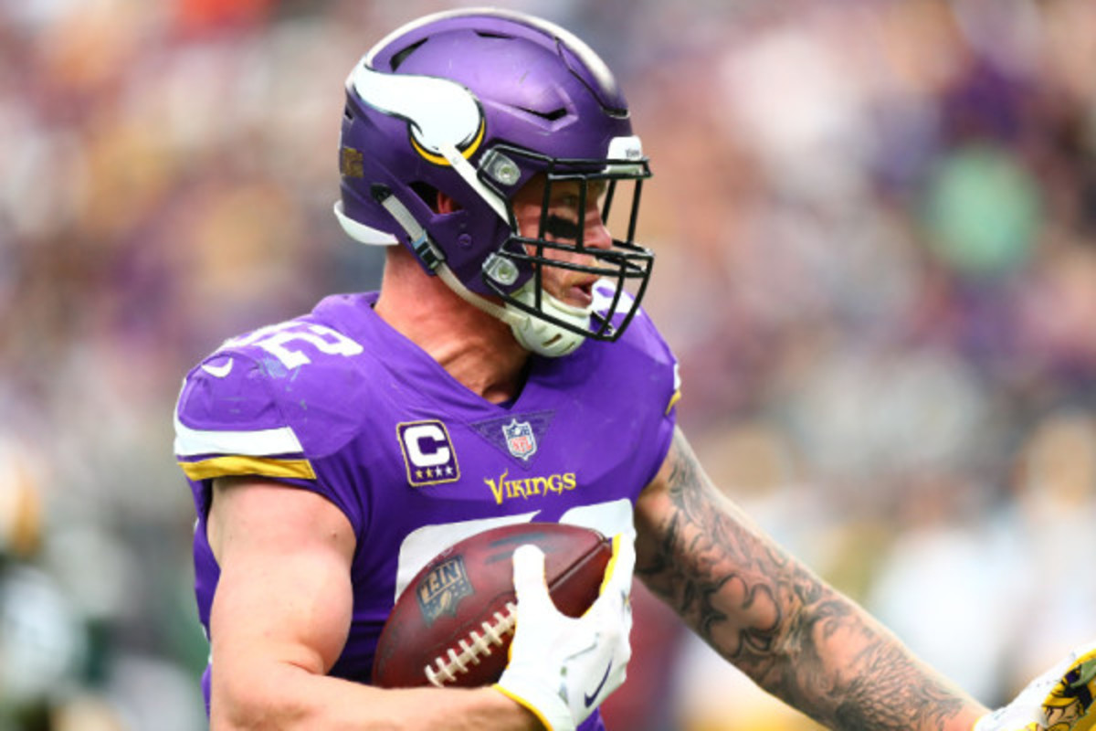 Kyle Rudolph says there's 'no way' he'll take a pay cut to remain with the  cap-strapped Vikings 