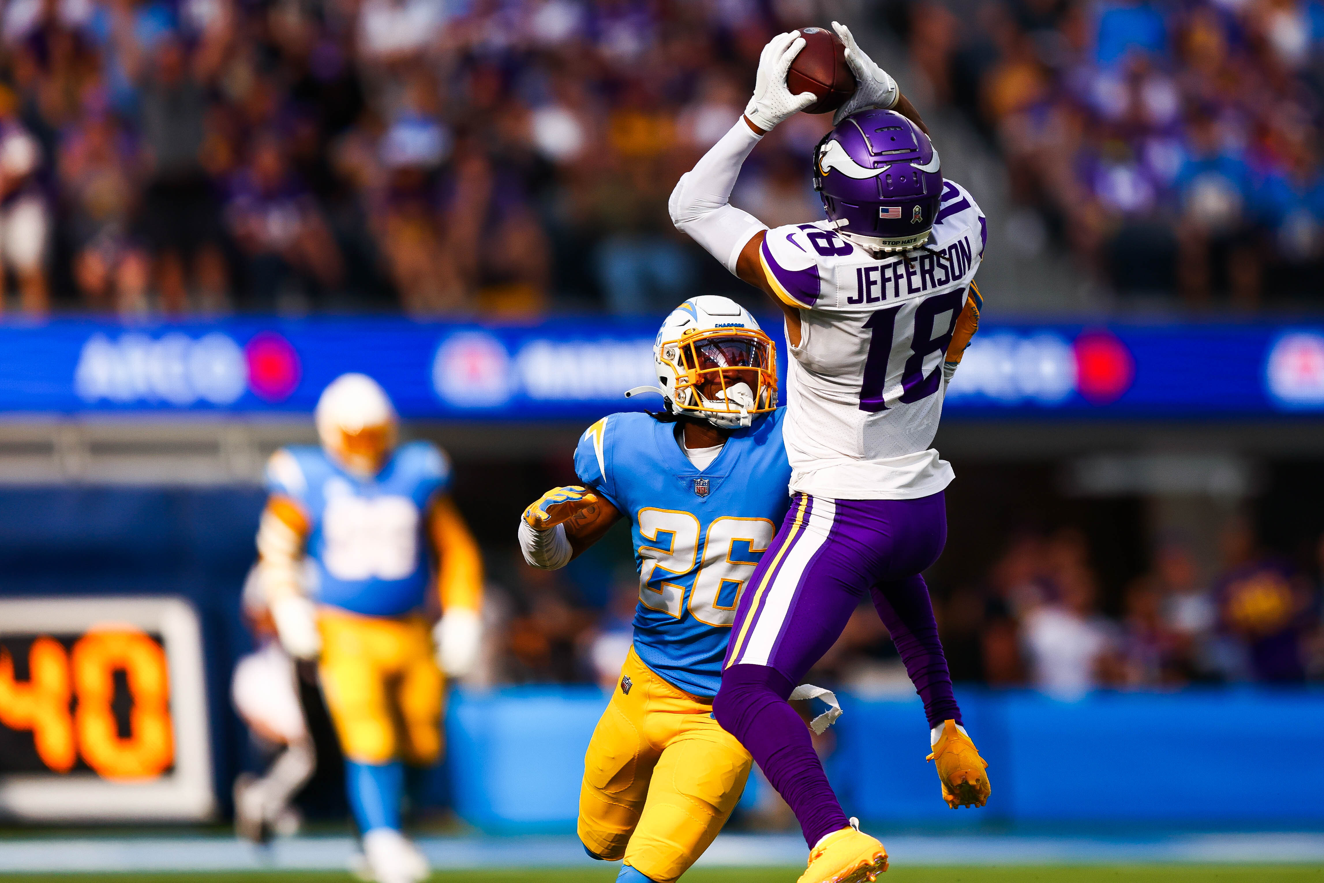 Vikings rookie Justin Jefferson stretching defenses, averaging