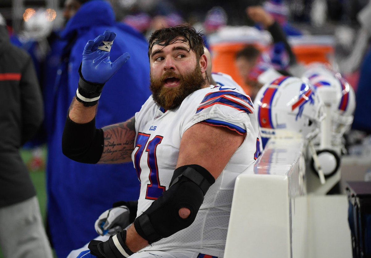 Ryan Bates signed a four-year contract with the Bills