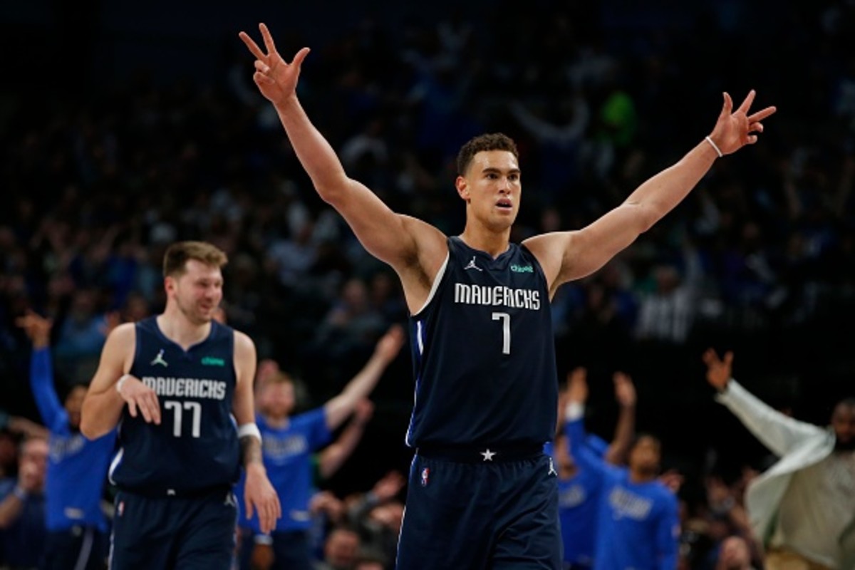 Dallas Mavs' Dwight Powell Helps Canada Defeat USA to Win First World Cup  Medal - Sports Illustrated Dallas Mavericks News, Analysis and More